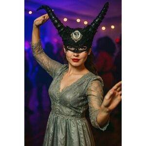 Gothic Horn Headband Porcelain Cameo Halloween Costume‎ Cosplay Headpiece